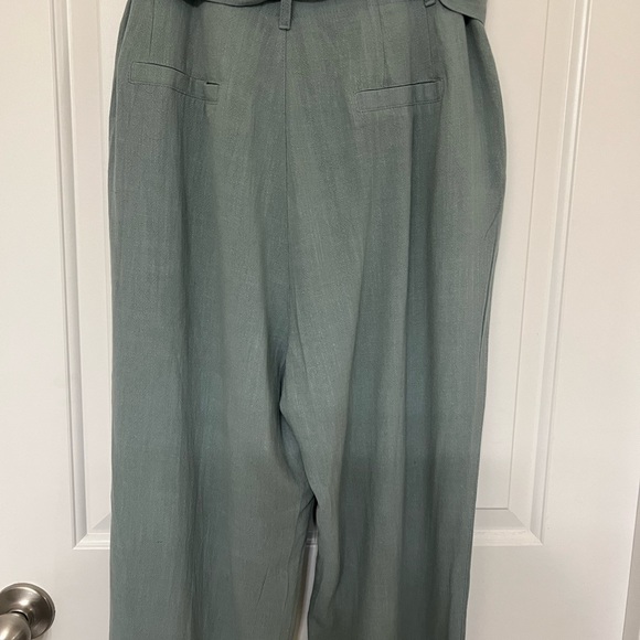 Gilli high waist Sage pin tuck linen pants - Picture 6 of 6
